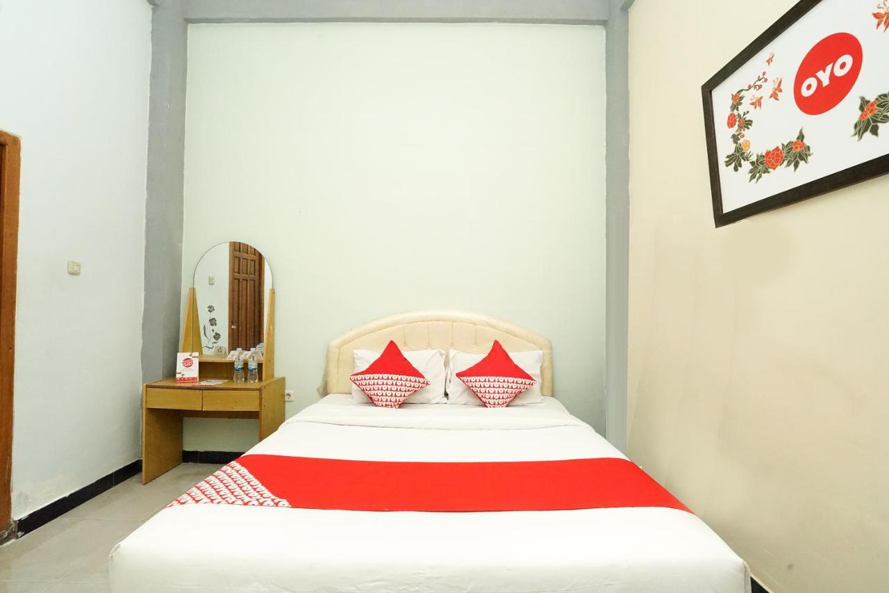 Kartika Syariah Homestay By Stayku Surabaja Zewnętrze zdjęcie