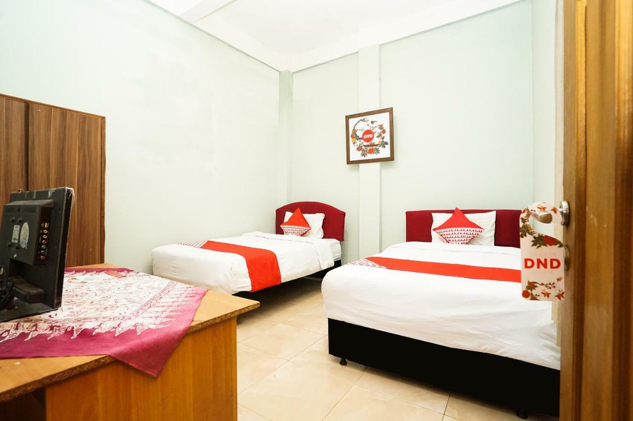 Kartika Syariah Homestay By Stayku Surabaja Zewnętrze zdjęcie